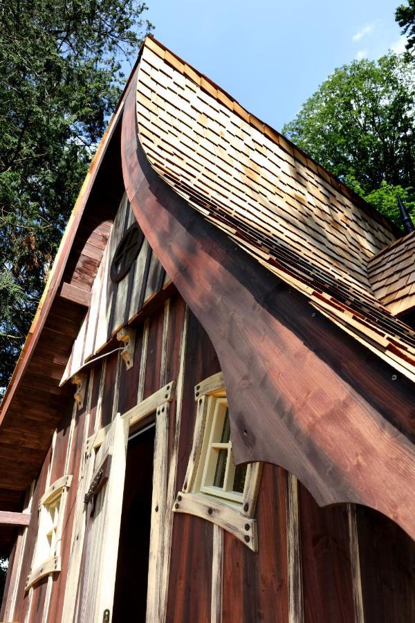 Hexenhaeuschen Am Waldrand Villa Annweiler am Trifels Bagian luar foto